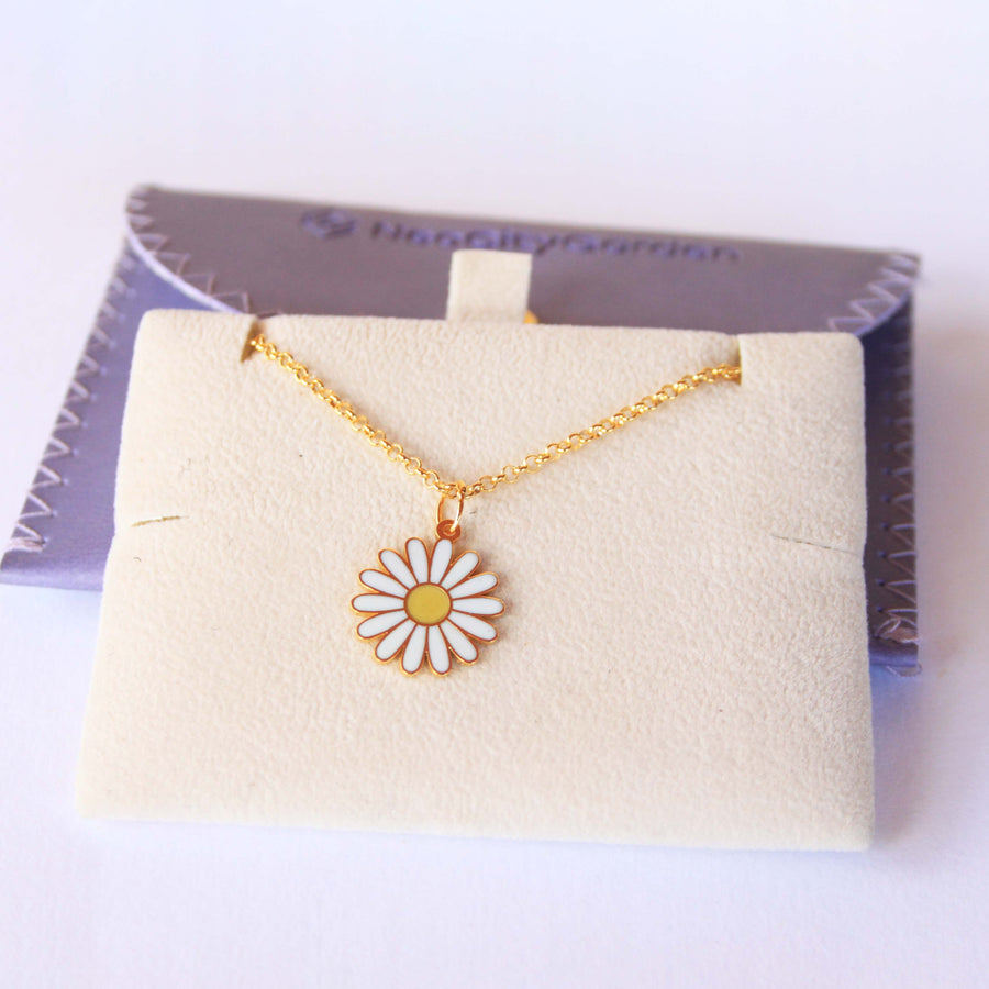 Daisy Flower Pendant Necklace