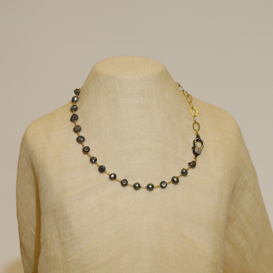 luxury black pearls necklace